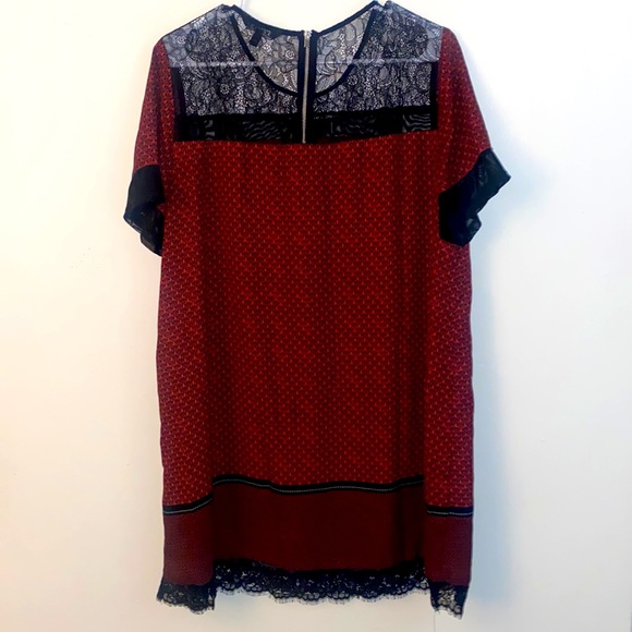 2/$15 Large Express Black/Red Geometric Pattern Lacey Short Sleeve Dress - Picture 4 of 7